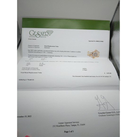 10kt Gold diamond flower ring - Picture 7 of 9